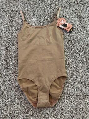 Shapermint Womens size Small Seamless One-Piece Bodysuit in Tan